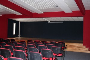 Salle de théâtre à la Maison des Bretchs du Chambon-sur-Lignon